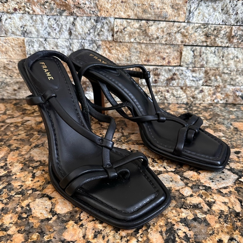 FRAME Shoes Womens T-Strap Black Leather Heels - Picture 2 of 8